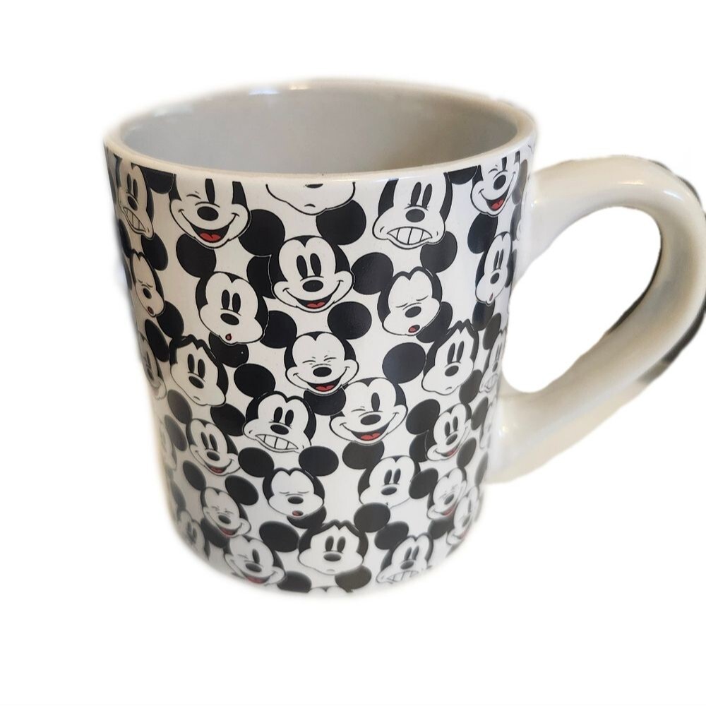 Disney Mickey Mouse Walt Disney 14 Oz Ceramic Mug